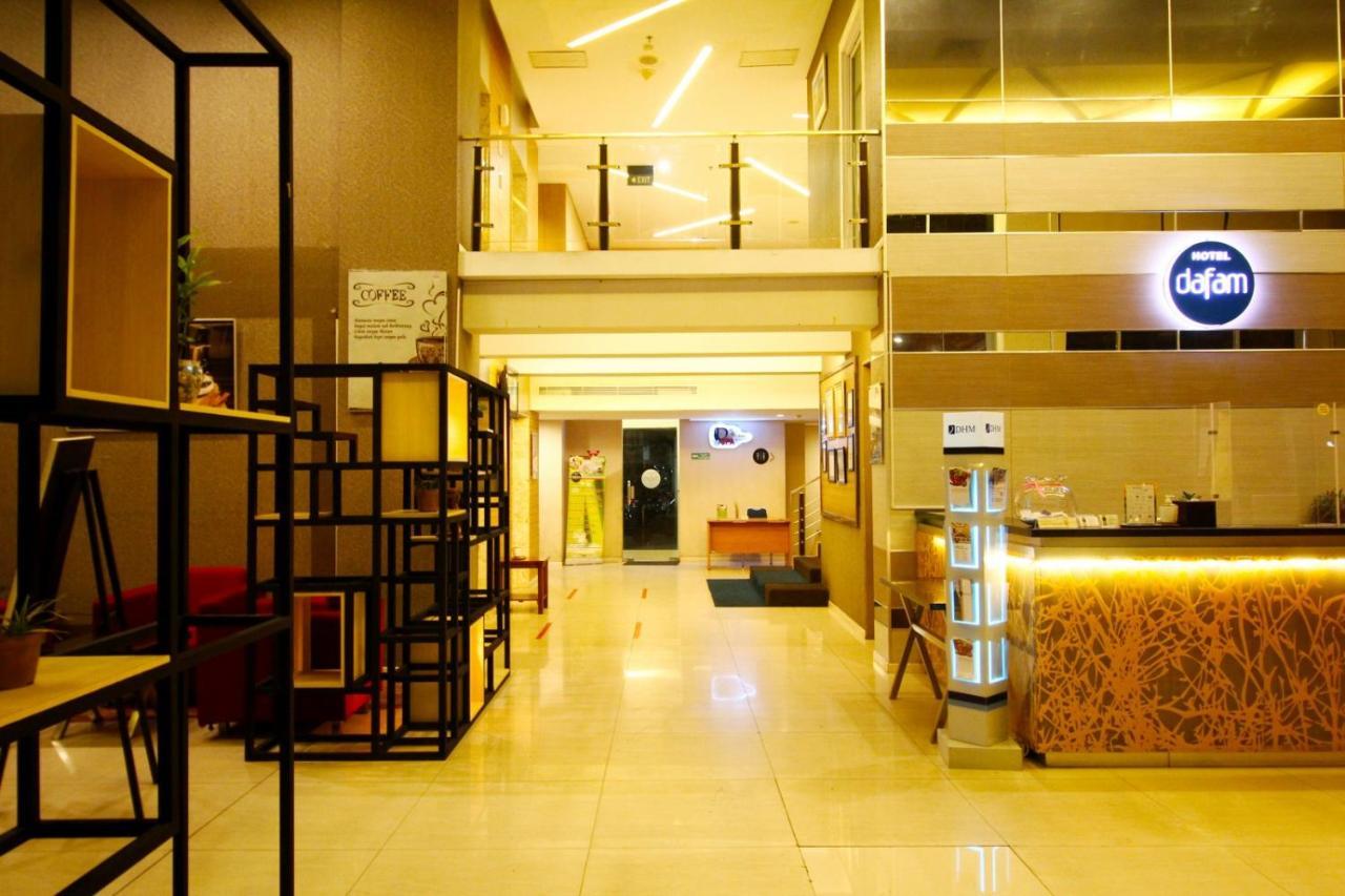 โฮเต็ล ดาแฟม เพกานบารู Hotel เปกันบารู ภายนอก รูปภาพ